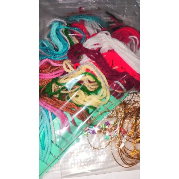 Plastic Canvas Christmas Craft Kit - Santa Claus Angel Teddy Bear Designs Includ - Picture 8 of 10